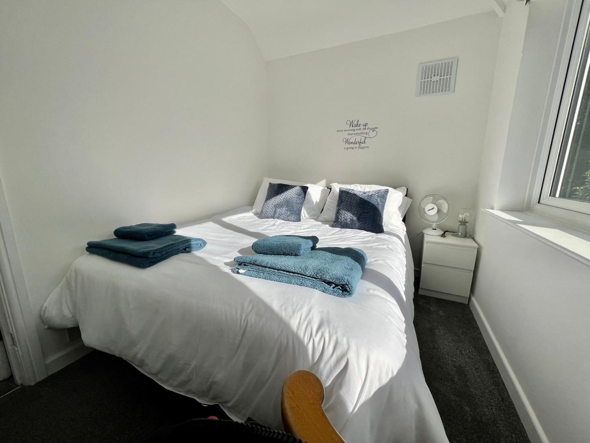 Free Parking - Garden - Long Stays - Nr Uni Reading Exterior photo